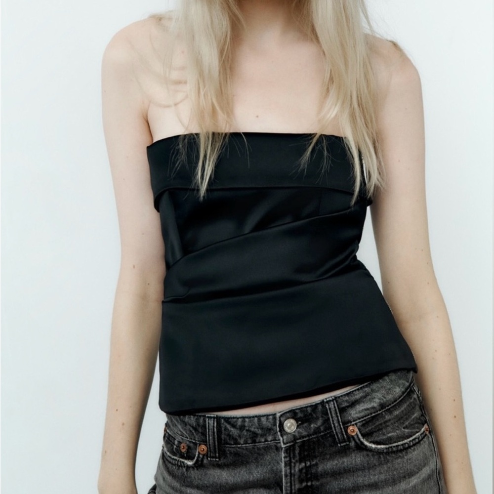 Black Strapless Top